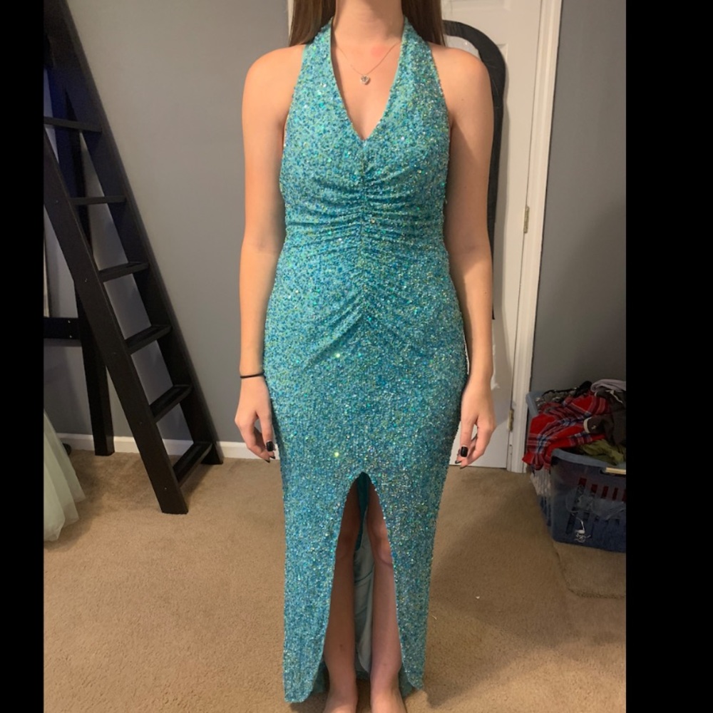 Prom Dress - Picture 2 of 5